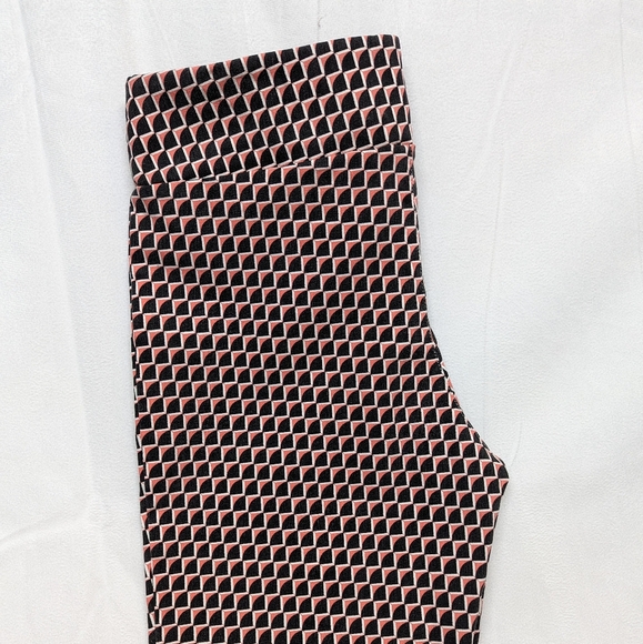 Margaret M Slimming Pant - Pull On - Picture 3 of 3